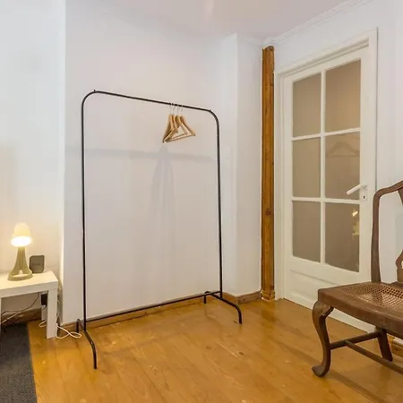 Sweet Secret Garden At Ii Apartament Lizbona